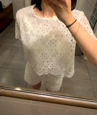 白色