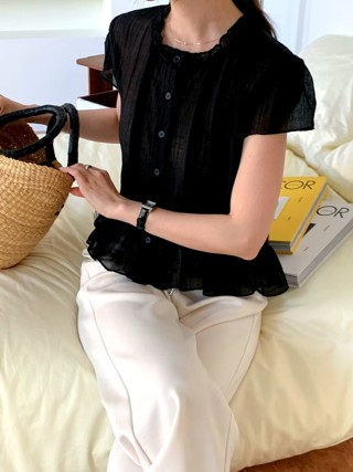 黑色