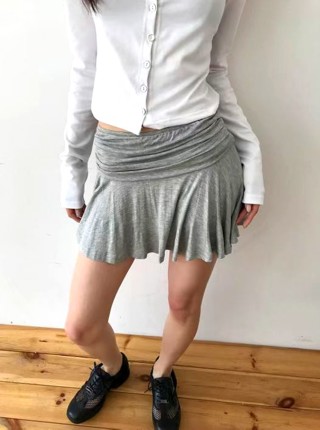 灰色