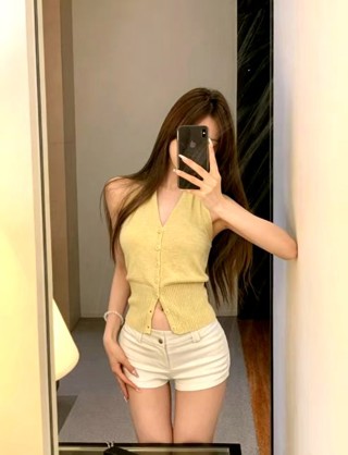 黄色