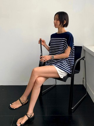 蓝色