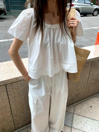 白色
