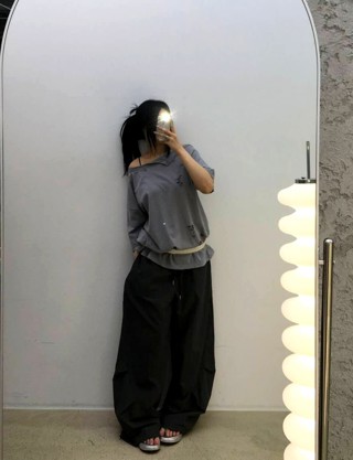 灰色