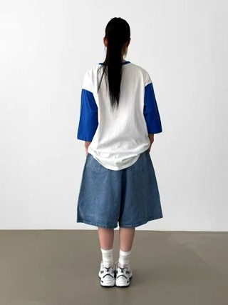 白色