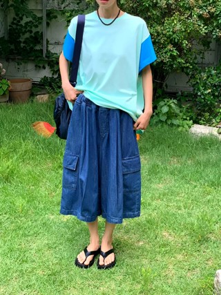 蓝色