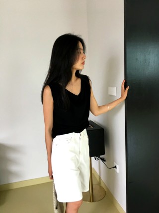 白色