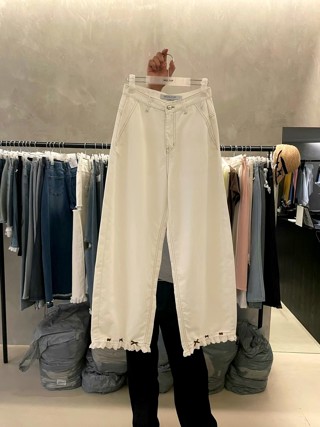 白色