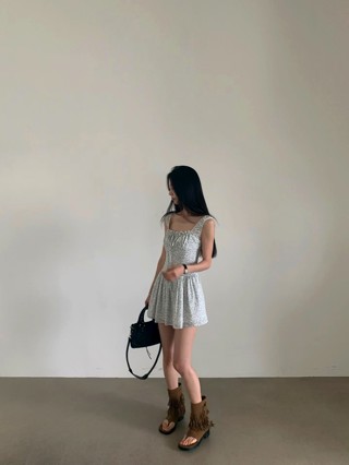 白色