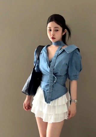 蓝色