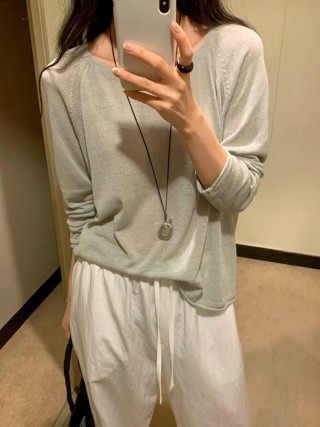 灰色