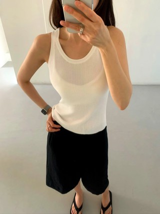 白色