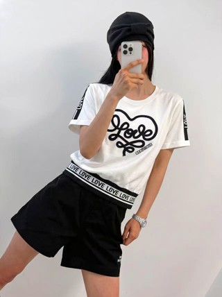 白色