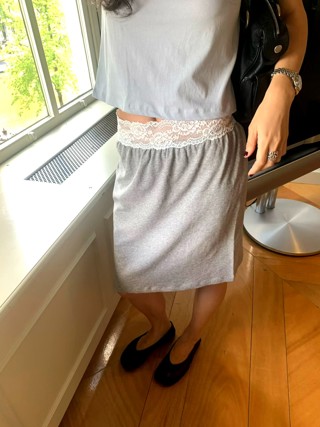 灰色