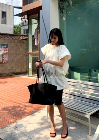 白色