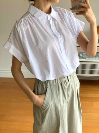 白色