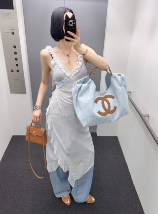 白色