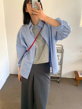 蓝色