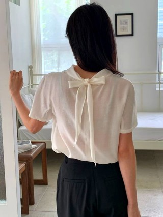 白色
