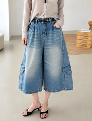 蓝色