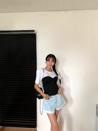 黑色