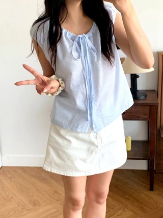 蓝色