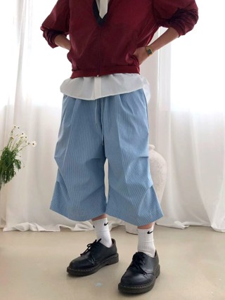 蓝色