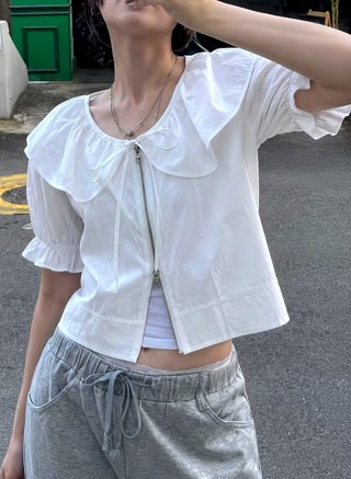 白色