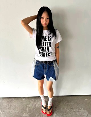 白色