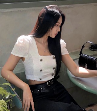 白色