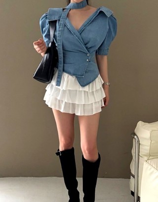 蓝色