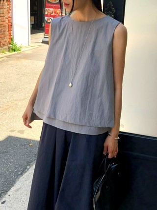 灰色
