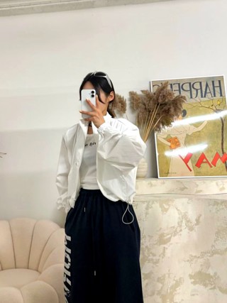 白色