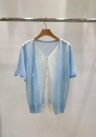 蓝色