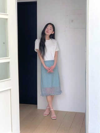 蓝色