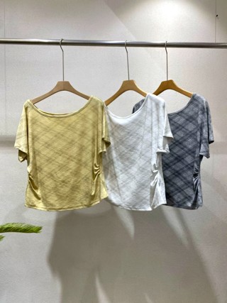 黄色