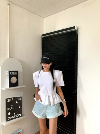白色