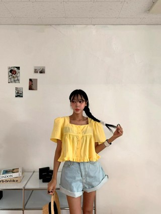 黄色