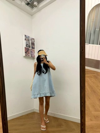 蓝色