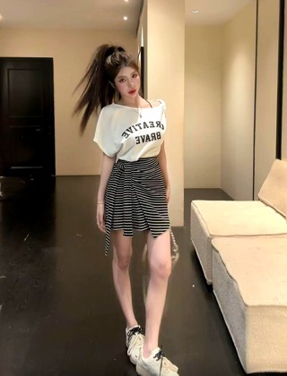 白色
