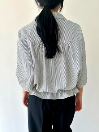 蓝色