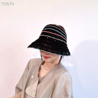 灰色