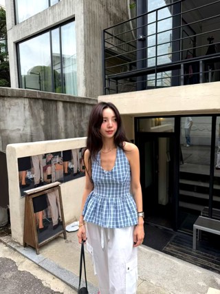 蓝色