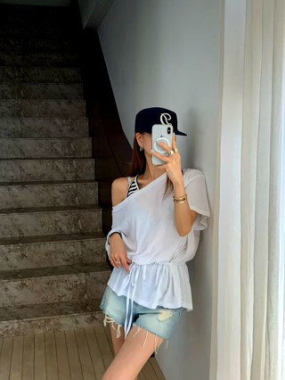 白色
