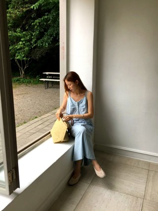 蓝色