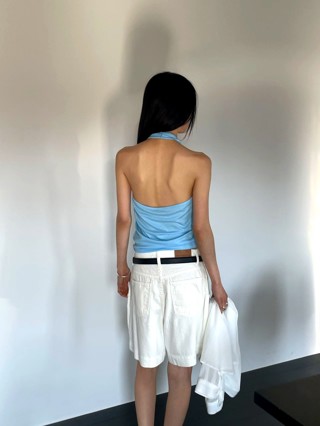 白色