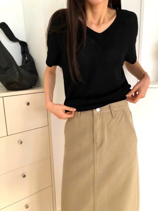 黑色
