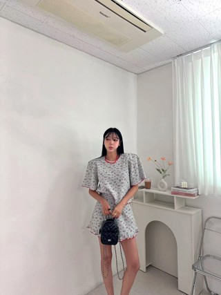 白色
