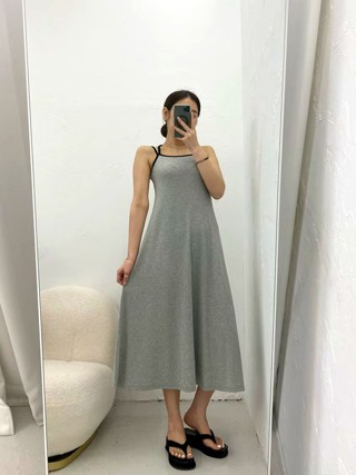 灰色