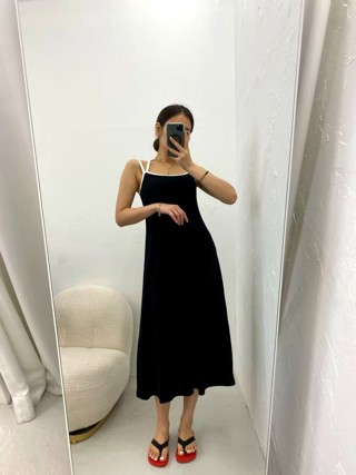 黑色