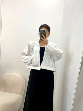 白色